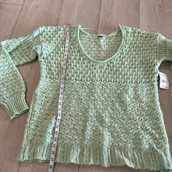 Free People Sweater top open knit size M mint green - Picture 2 of 10